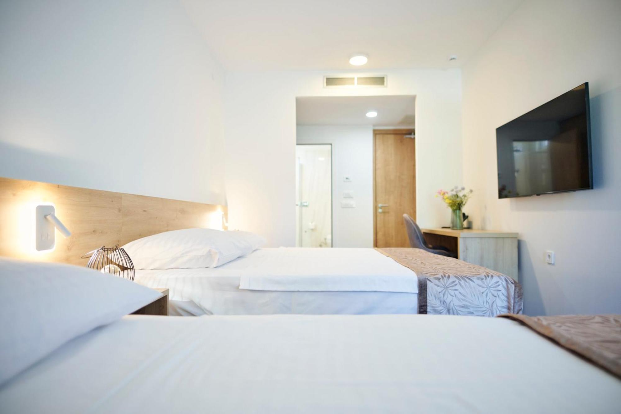 Colentum Resort Murter Pokoj fotografie